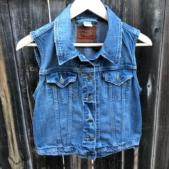 Levi's Jackets & Blazers - Levi Denim Vest - Large